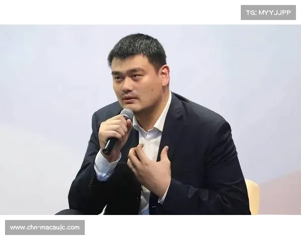 巴克利对姚明的高度赞誉以及NBA球员们的共同认可 巴克利对姚明的高度赞誉以及NBA球员们的共同认可