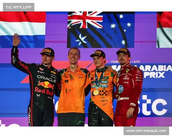 F1迈阿密站冲刺赛诺里斯夺冠 维斯塔潘意外仅获第十七 F1迈阿密站冲刺赛诺里斯夺冠 维斯塔潘意外仅获第十七